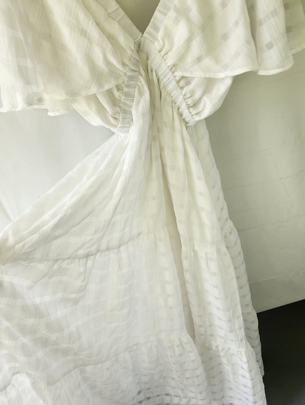 Arula White V-Neck Flutter Sleeve Maxi Dress - Picture 7 of 13